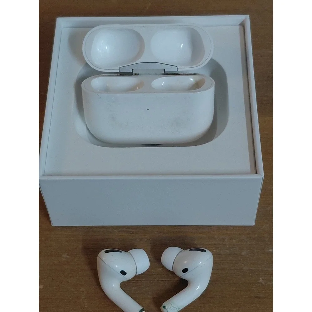 Apple AirPods Pro 1st Gen with MagSafe Charging Case A2190 White Tested Working